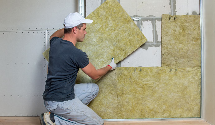 Craftsman insulating room-wall